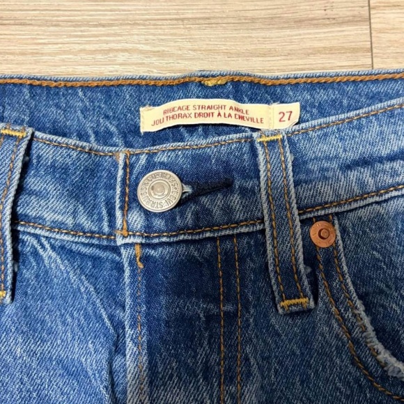 Levi’s Ribcage straight ankle - Picture 2 of 3